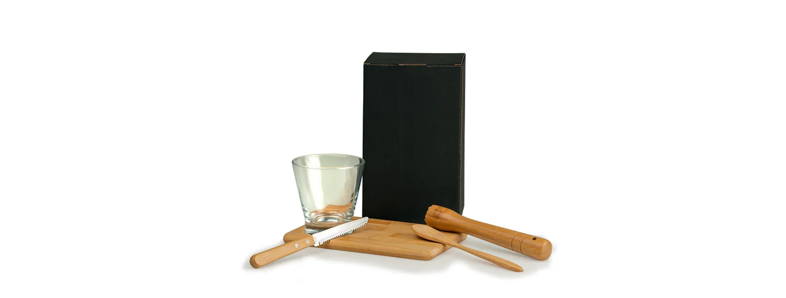 KIT PARA CAIPIRINHA EM BAMBU COM TÁBUA E SOCADOR - 5 PÇS